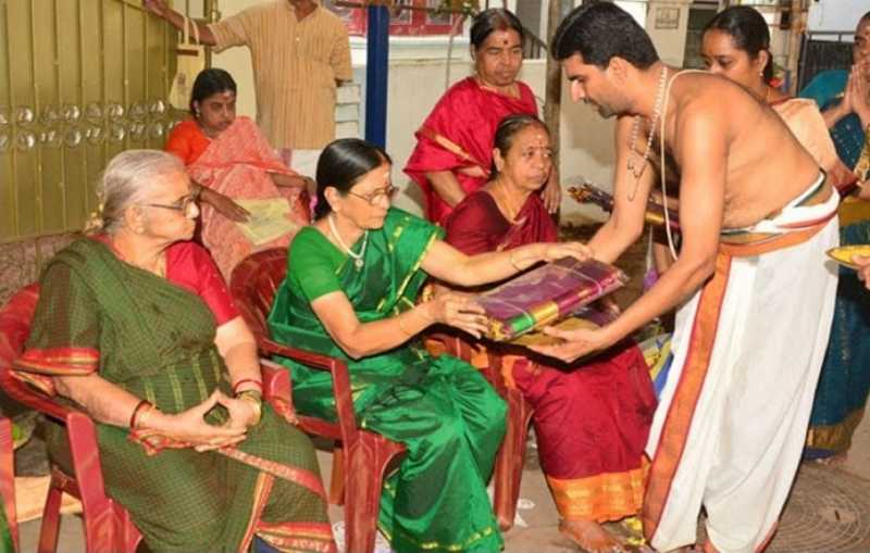 suvaasini-poojai