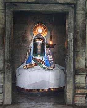 thiruvalangadu-vadaaranyeswarar-temple